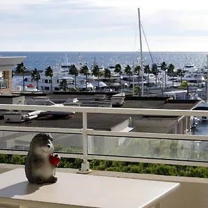 https://standing-vue-mer-entre-cannes-et-antibes.fr-provencehotel.com