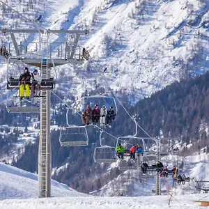 https://chamonix-sud-balme-102.hotels-rhonealpes.com
