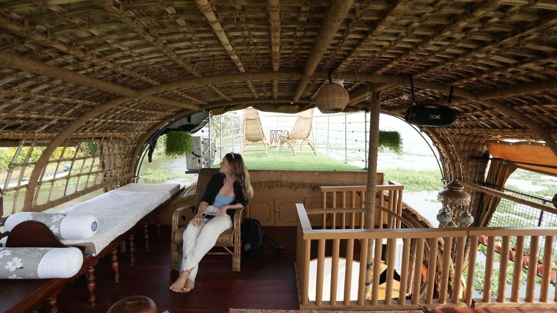 Πλωτό κατάλυμα Kalappura Houseboats & Tours Ξενοδοχείο Alappuzha